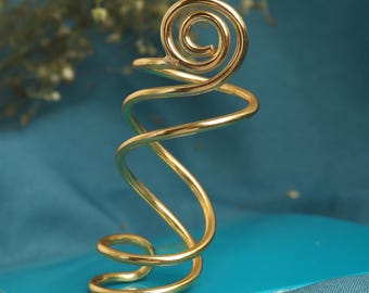 Złoty pierścionek na cały palec z artretyzmem, spiralny pierścień podtrzymujący palec, efektowny pierścień na kostkę, wyjątkowa biżuteria na rękę, prezent na długi palec