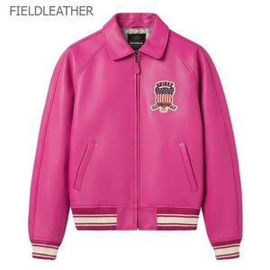 Puede incluir: Un letrero de madera r&uacute;stica con el texto "Welcome to our home" en letras blancas. El letrero presenta un acabado envejecido y un dise&ntilde;o simple y acogedor, ideal para la decoraci&oacute;n de la entrada.