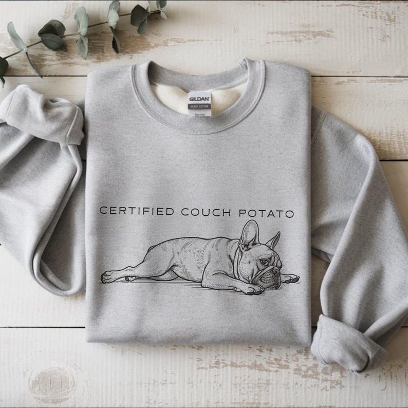 Cozy beige pullover with funny lazy dog quote.