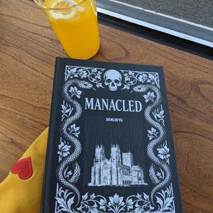 Geboeid boek 3-in-1 volledig nieuw boek met harde kaft