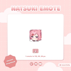 Puede incluir: Gráfico de arte digital rosa y blanco con el texto "NATSUKI EMOTE". La imagen presenta una pequeña ilustración de un personaje con cabello rosado y un lazo a juego. También están presentes las palabras "descarga instantánea".