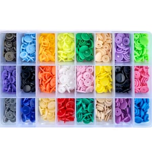 T5 Kunststoff Druckknöpfe Kit - 80 150 240 360 Stück - 24 Farben Harz Druckknöpfe für Baby Kleidung Nähen DIY Bastelbedarf