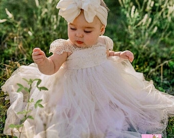 Ivory Ruffle Messy Bow HeadWrap, Baby Girl Ruffle Messy Bow Hair Bow,  Messy Bow Newborn Infant Headwrap, Messy Ruffle Piggy Bows