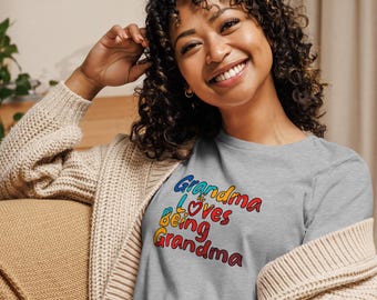 A vovó adora ser avó: camiseta feminina descontraída
