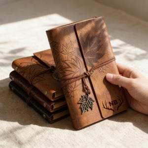 Cuaderno de cuero A5 personalizado, diario de cuero Crazy Horse, grabado de la flor de nacimiento, cuaderno de viaje recargable A5 B6, regalo para el Día del Padre