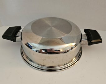 MCM Cuiseur vapeur rond Lustre Craft West End en acier inoxydable de 20 cm (8 po.) États-Unis