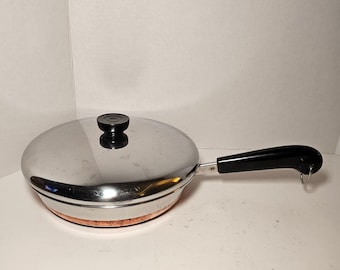 Vintage 80-tals Revere Ware 9 tums stekpanna med lock, kopparbeklädd botten, USA 1801