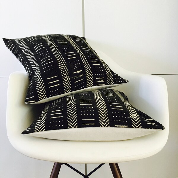 BohoBkacj White Tribal Pillow Cover 18"x18" Square Cushion Pillow Ethnic Bohemian African Geometric Motif MudCloth Boho Pillow