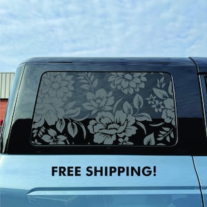 Calcomanía para ventana lateral trasera de Ford Bronco de 4 puertas 2021–2026 con diseño floral - Estampado de flores - Vinilo negro mate
