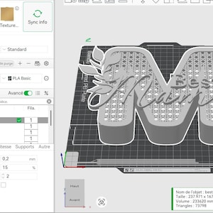 May include: A 3D rendering of a decorative letter "M" with a floral design, labeled "Beste Maria". The design is gray with a lattice pattern and is displayed on a digital interface with various settings and measurements.