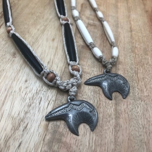 Zuni Bär Makramee Hanf Tribal Halskette