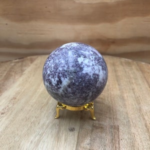 Lepidolith Sphäre Kristall mit Ständer