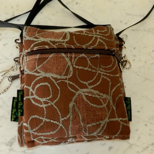 PASSPORT BAG/ CHOCOLATE Squiggle Pattern