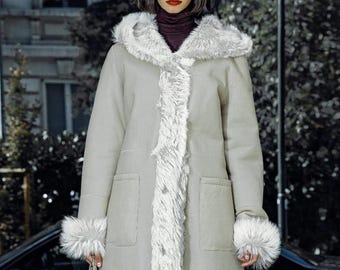 Reversible Lambskin Fur Coat: Cream Beige Hooded Shearling Jacket