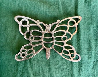 Vintage Brass Butterfly Trivet – Mid-Century Solid Brass Kitchen Decor