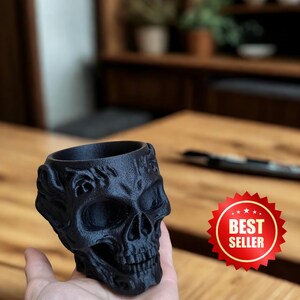 3D Printed Skull Pen Holder – Gothic Rose Desk Organiser