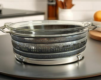 Vintage Pyrex Oval Casserole with Silverplate Serving Stand – 1950s Oven-to-Table Dish (Chip & Patina)