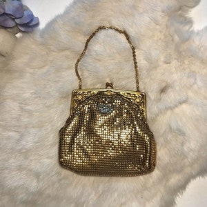 Antique Whiting & Davis Gold Mesh Filigree Frame Bag Kiss Lock Art Deco Mini