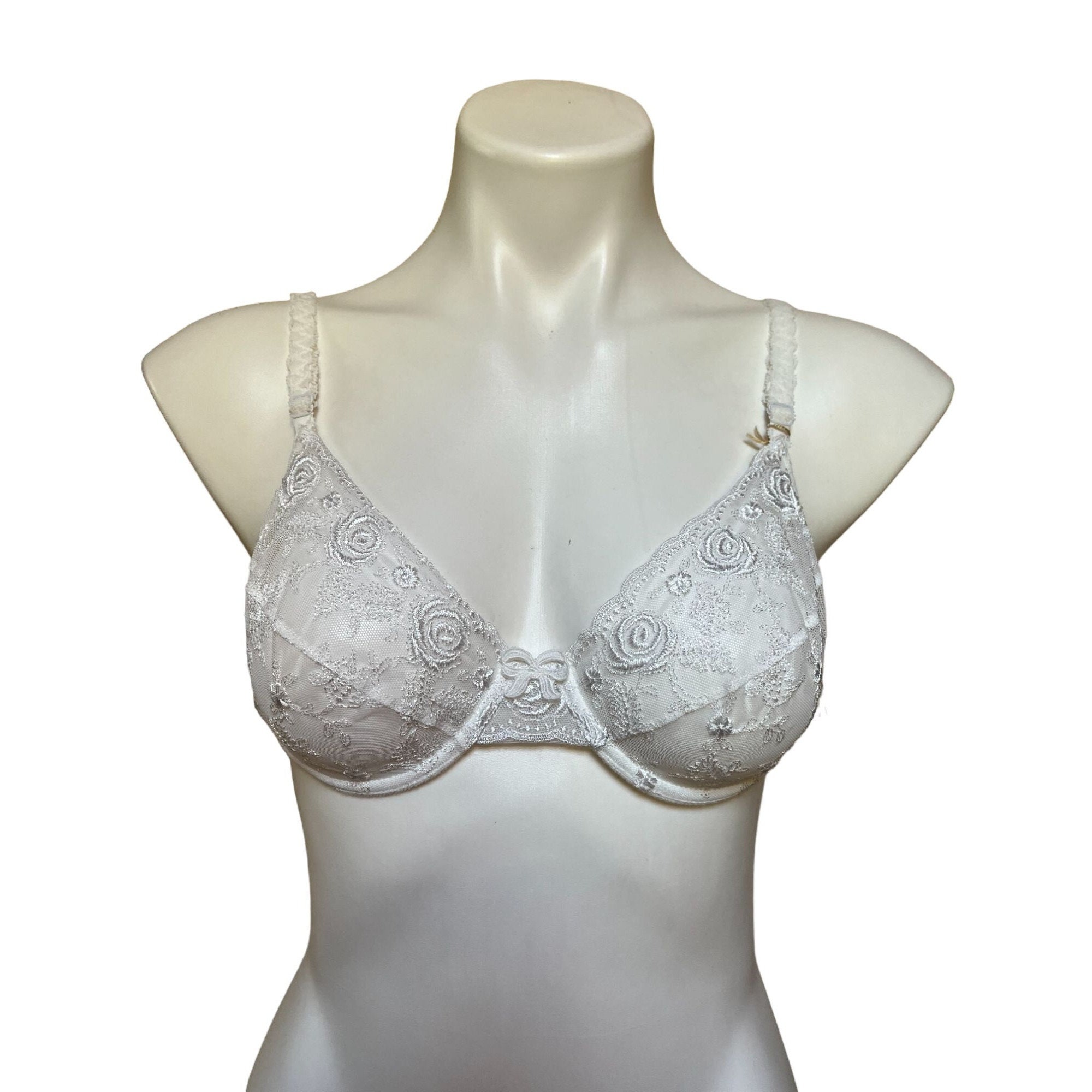 String Dentelle MILLESIA NINA RICCI - Taille FR3/EUR3/US M - Blanc - Neuf Avec étiquettes