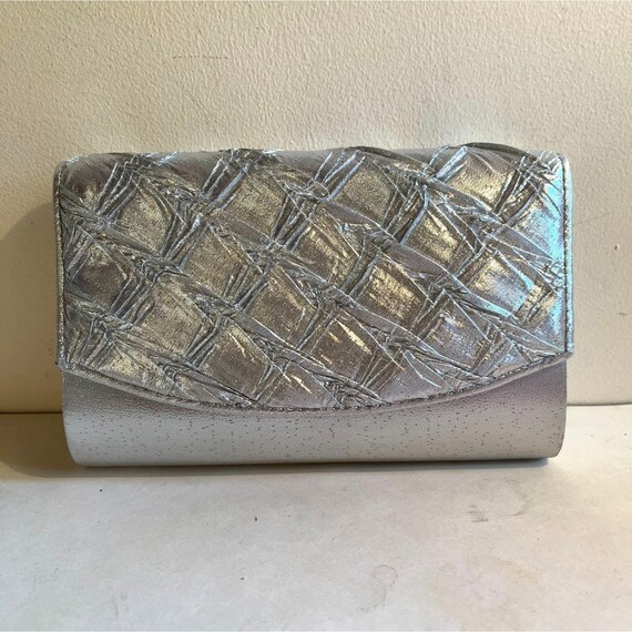 Vintage EUC La Regale Silver Lame Clutch Formal B… - image 1