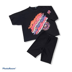 Vintage 80s Workout Set / 1980s BODY CO. T-Shirt & Shorts Set / Graphic Tee / Bike Shorts / Streetwear / Graffiti Print / Size XS