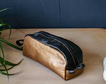 mens black grooming bag/mens black toiletry bag/gold dopp kit/gold ditty bag/leather wash bag/handmade leather toiletry bag