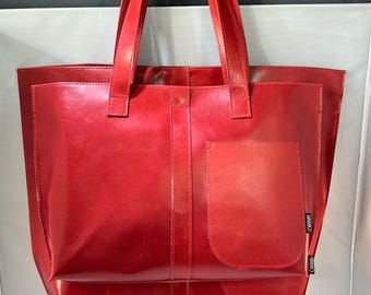 Handgemachte Candy Red Leder Tragetasche, Upcycled Moderne Schulter Geldbörse, umweltfreundliches Geschenk