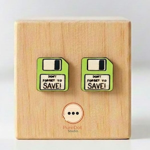 Floppy Disk Ohrstecker • Retro Tech Holz Schmuck • Programmierer Geschenk • Handbemalte Y2K Ohrringe