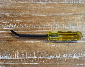 Groove Staple Remover