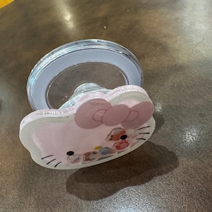 Soporte para teléfono Magsafe Shaker de Hello Kitty: con o sin funda.