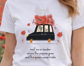 London Black Cab & Poppies T-Shirt | Queen Elizabeth Souvenir Graphic Tee | London England T-Shirt