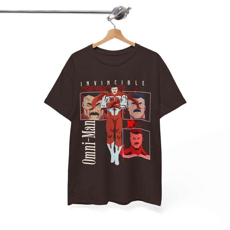 Camiseta gráfica inspirada en Invincible, estilo Mark Grayson, regalo, ropa urbana, camiseta unisex para fans de la épica serie animada, anime y cómic. Dark Chocolate