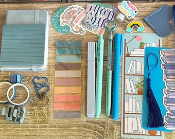 Lillabun’s Little Bookish Bundle — Gifts for the Curious Reader