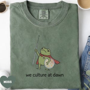 Funny Microbiology Laboratory Shirt, We Culture at Dawn Frog Comfort Colors Tee, Microbiologist Petri Dish Lab T-Shirt, STEM Teacher Gift