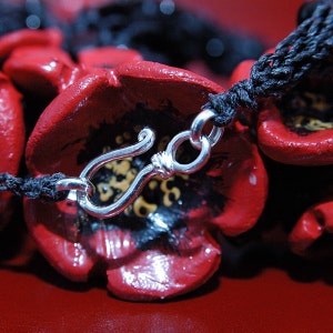 Clay Poppies Yarn Necklace Hand-knitted from Black Nylon Yarn with Black Glass Beads and a Bouquet of Clay Poppies image 5