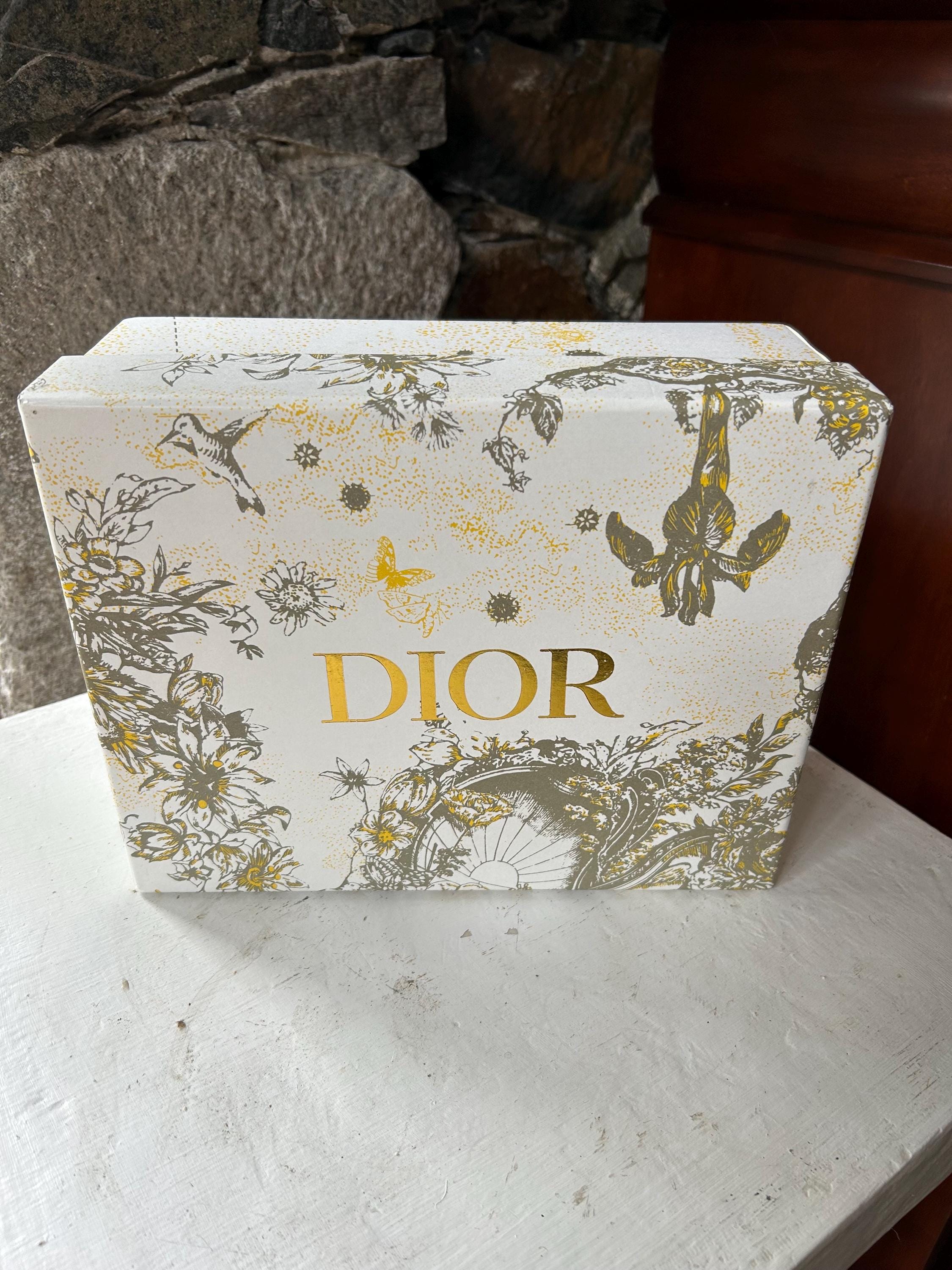 Dior Gift Box - 60+ Gift Ideas for 2026