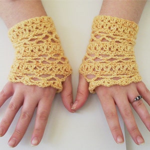 Lace Fingerless Gloves Crochet Pattern Split DC and Mesh Lace Gloves image 3