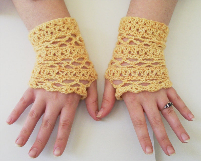 Lace Fingerless Gloves Crochet Pattern Split DC and Mesh Lace Gloves image 3