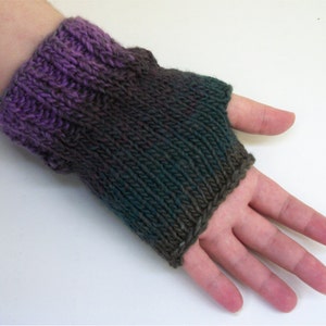 Knitting Pattern: One Skein Easy Ribbed Fingerless Gloves Pattern 2 Versions Worked Flat and In the Round