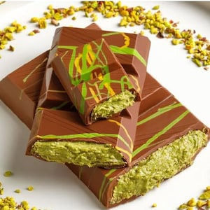 Dubai Crispy Chocolate Bar 200g – Authentic Turkish Gourmet Chocolate with Kadaif, Luxury Candy Gift for Chocolate Lovers