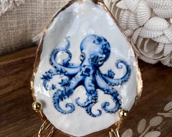 Chinoiserie, oesterschelp verwijderd, gouden rand, kustdecor