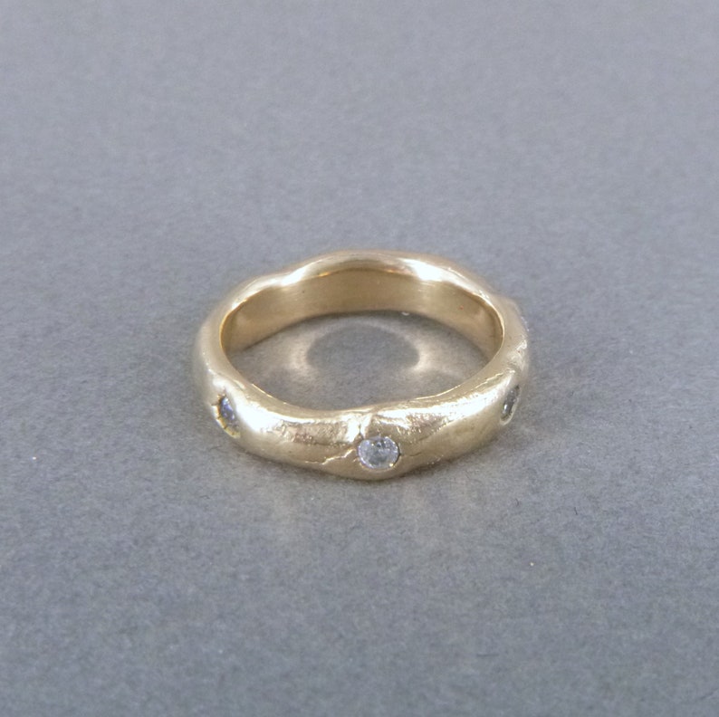 AURORA RING, Golden Bronze Ring Inlayed With Sparkling Stones Around