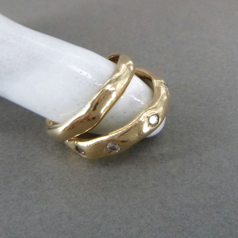 AURORA RING, Golden Bronze Ring Inlayed With Sparkling Stones Around