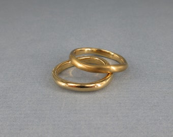 Set of 2 Skinny Golden Bronze Rings, Two Organic Stackable Rings, Stacking Rings, Delicate Bronze Rings, Thin Bronze Rings