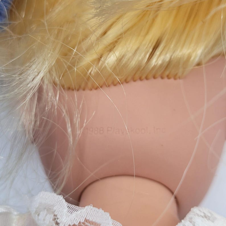 Playskool Dolly Surprise Wedding Bouquet Doll 10" Vintage 1988 image 9