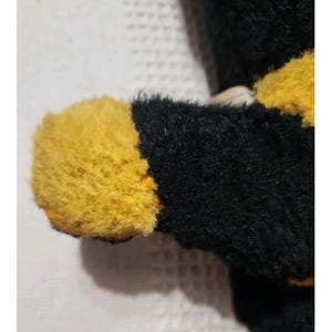 Muñeco de peluche vintage de Mickey Mouse de Disney de la década de 1940, marca Gund, con cara de goma. imagen 13
