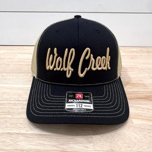 Cappellino da camionista Richardson 112 con ricamo 3D personalizzato - Snapback con logo in rilievo personalizzato