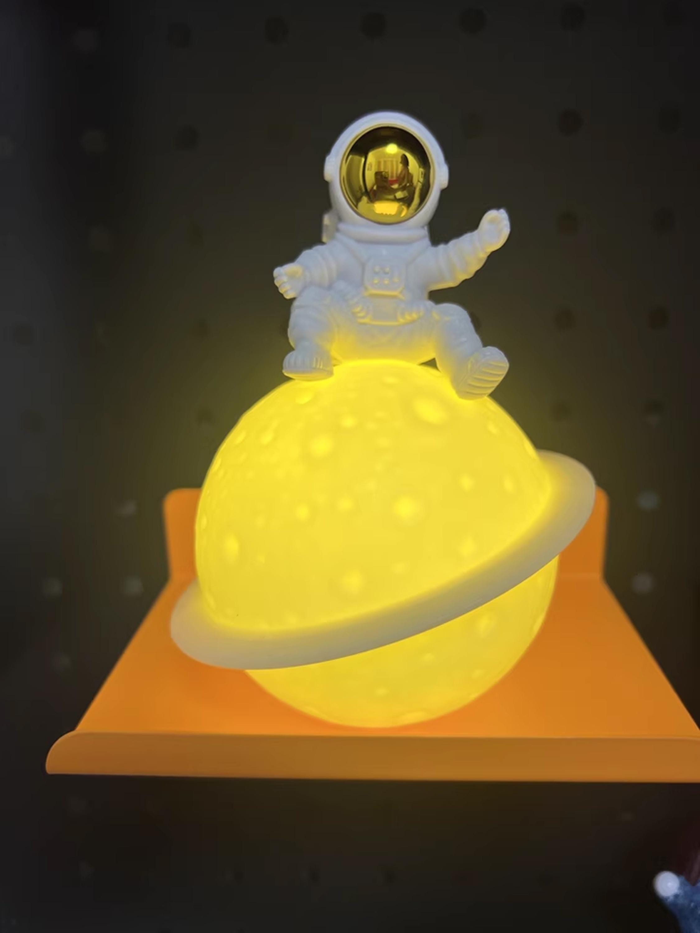 thumbnail image 2 of Spacemans Decoration Night Lights Moon Decorations ASTRONAUTS 2 of 9