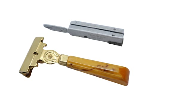 Vintage Schick Injector Razor With Butterscotch Bakelite Handle