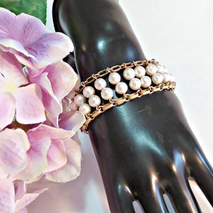 Vintage Sarah Coventry Faux Pearl Bracelet